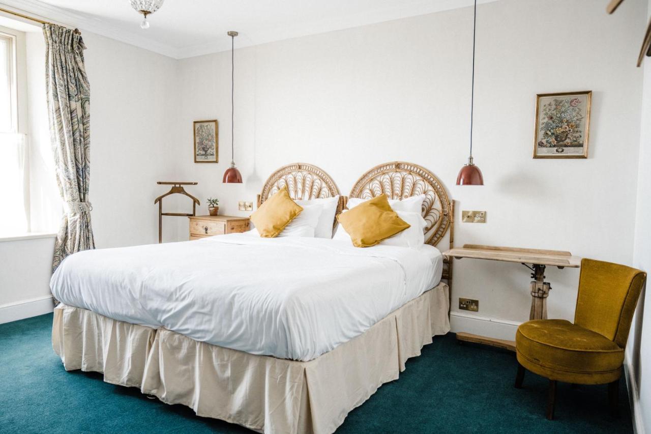 The Crooked Swan Hotel Crewkerne Ngoại thất bức ảnh
