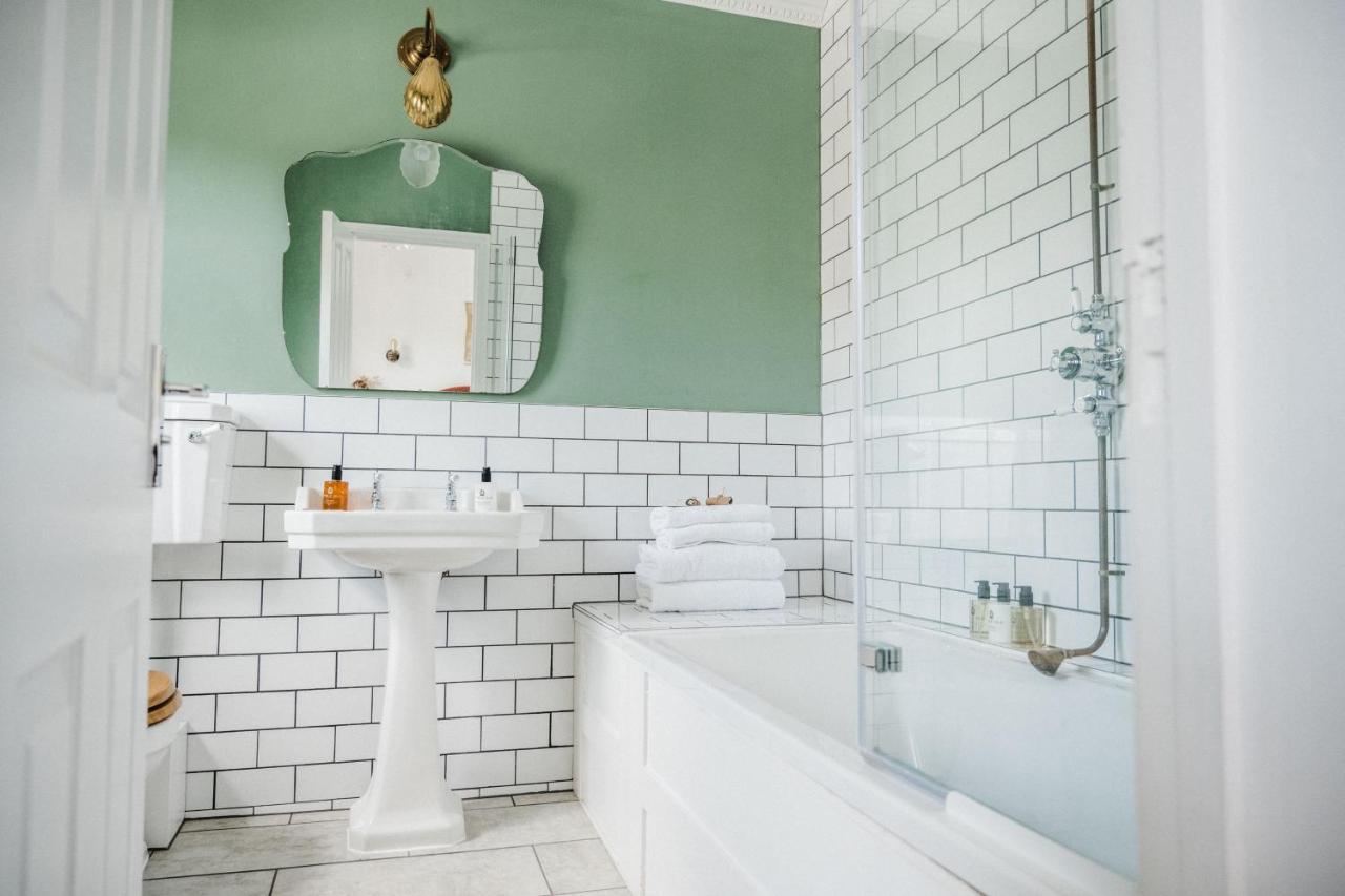 The Crooked Swan Hotel Crewkerne Ngoại thất bức ảnh