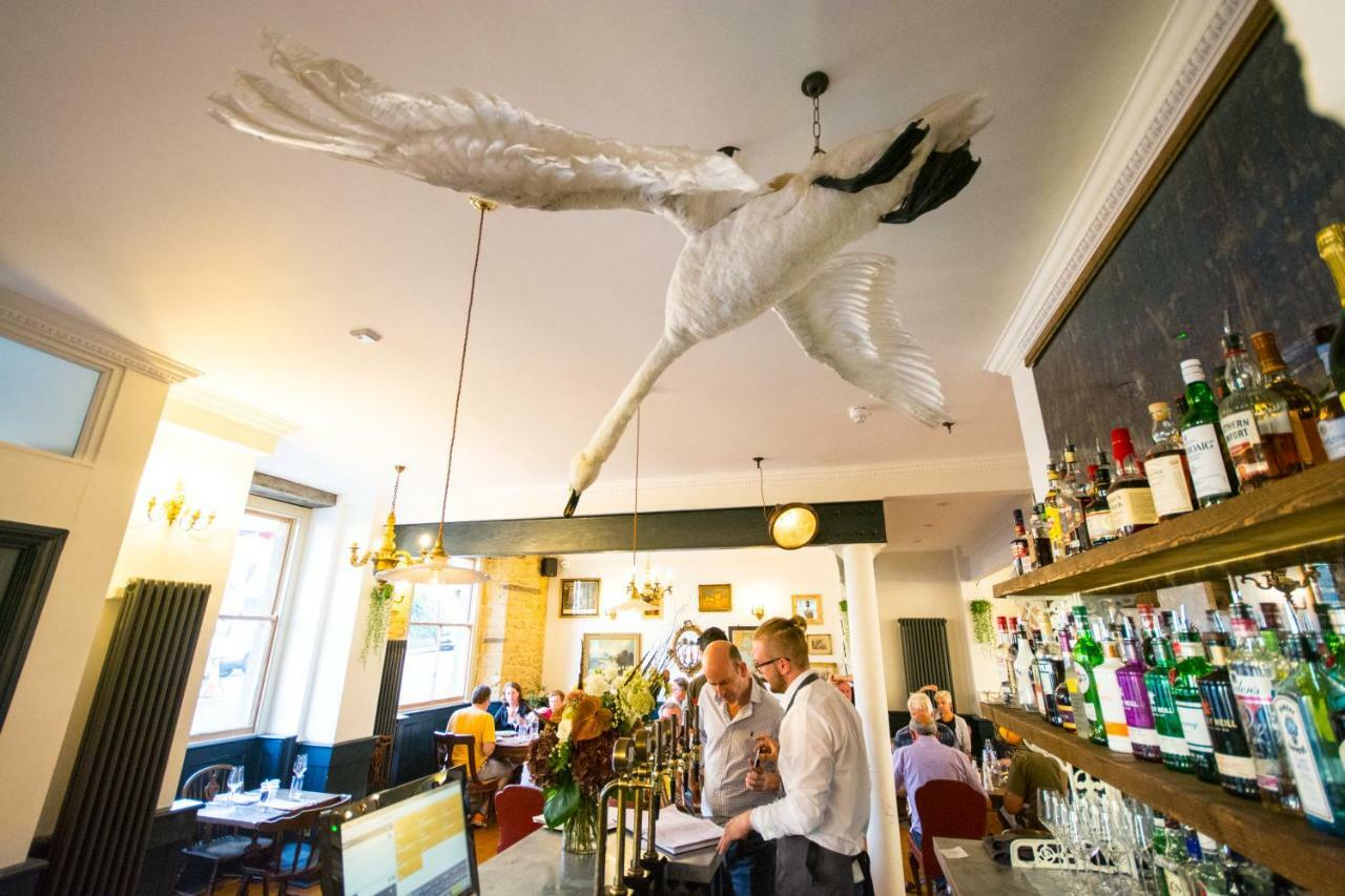 The Crooked Swan Hotel Crewkerne Ngoại thất bức ảnh